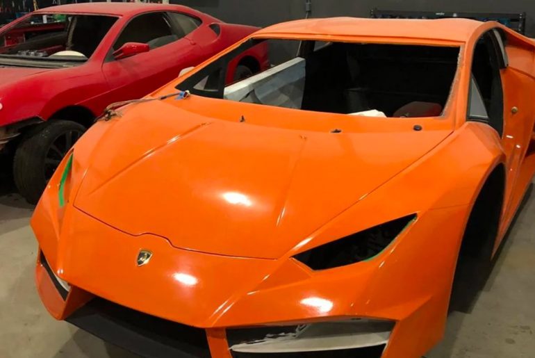 Fake Ferrari Lamborghini Factory