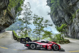 Volkswagen ID.R Sets New Record At China's Tianmen Mountain Big Gate ...