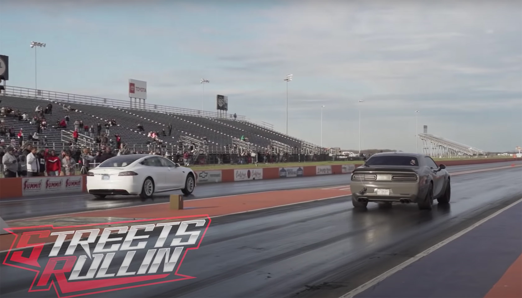 Tesla Model S vs. Dodge Challenger SRT Hellcat Redeye