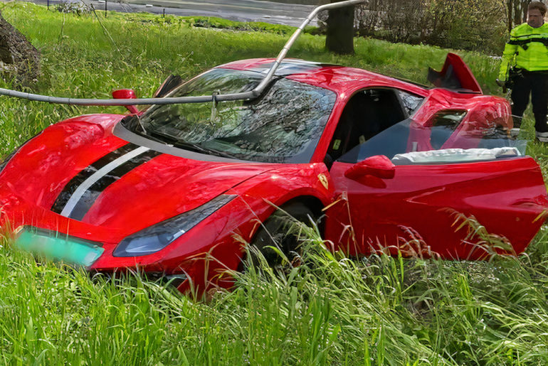 Ferrari 488 Pista Crash