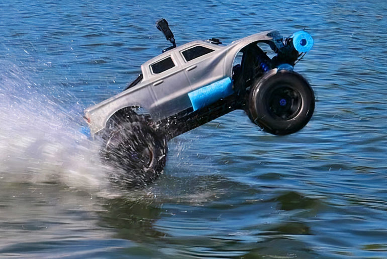 Remote-Controlled Car Guinness World Record Driven on Water