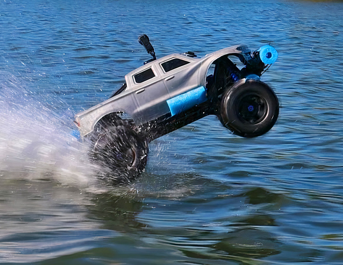 Remote-Controlled Car Guinness World Record Driven on Water