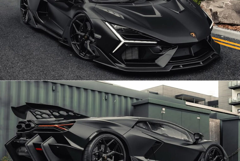 Batmobile Lamborghini Revuelto Vossen Novitec
