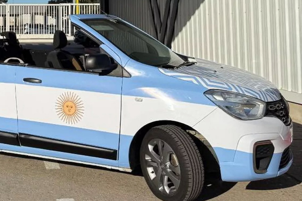 Stretched Renault Kangaroo Express Limousine